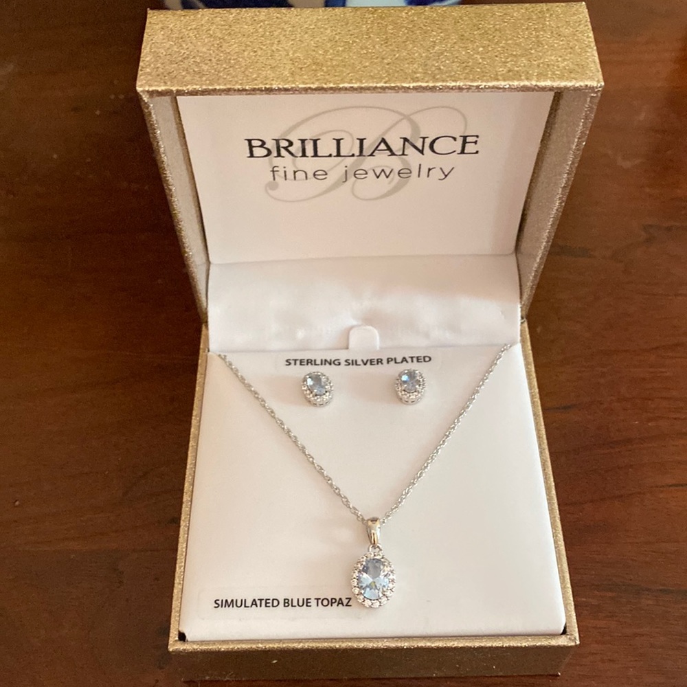 Beautiful necklace and earring set